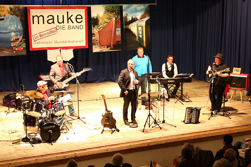 mauke_band